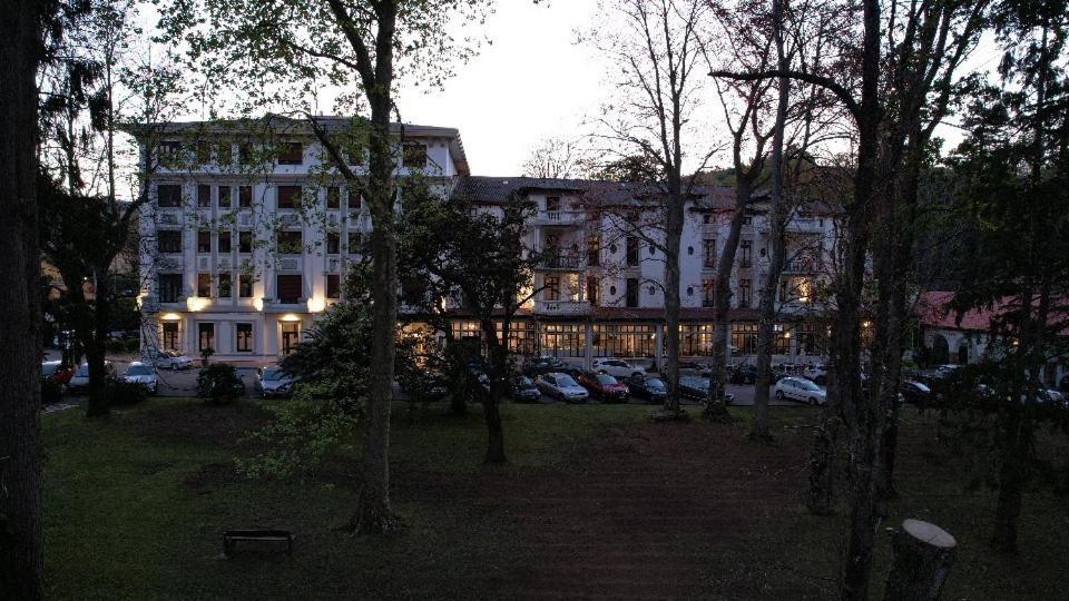 Gran Hotel Balneario De Liérganes Екстериор снимка