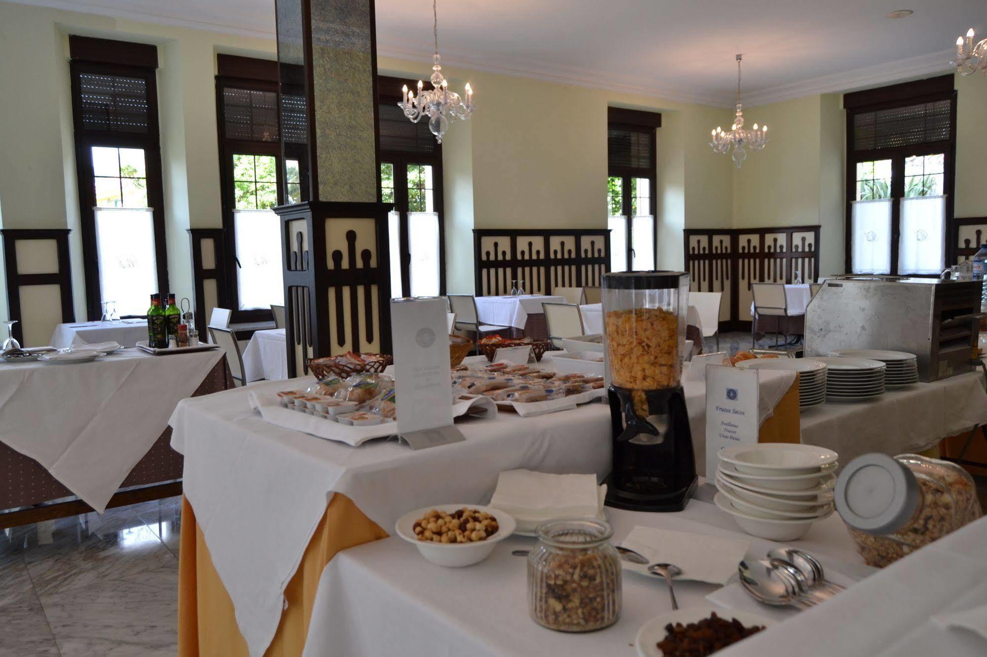 Gran Hotel Balneario De Liérganes Екстериор снимка